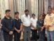 रामदास आठवले यांनी घेतली दिवंगत वैष्णवी कुटुंबीयांची भेट