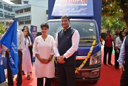 महिलांमध्ये आर्थिक साक्षरता आणि गुंतवणुक जागरूकता वाढविण्यासाठी एचडीएफसी म्युच्युअल फंडातर्फे ‘नारी निवेश यात्रा’ उपक्रम